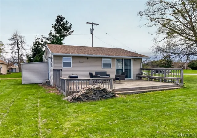 Photo 3 of Single family home for sale at 12571 Green Ln, Lyndonville, NY 14098 | MLS# B1676508 | Listing updated on 2026-07-30