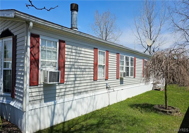 Homes for sale in Cheektowaga, NY | 20 Calla Wy, Cheektowaga, NY 14225 | MLS# B1676506