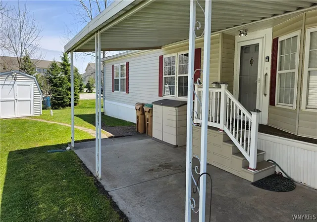 Homes for sale in Cheektowaga, NY | 20 Calla Wy, Cheektowaga, NY 14225 | MLS# B1676506