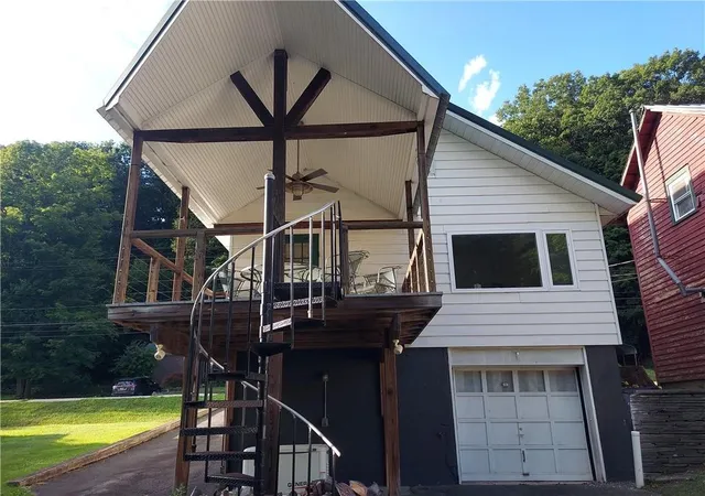 Homes for sale in Hancock, NY | 460 E Front St, Hancock, NY 13783 | MLS# R1669245