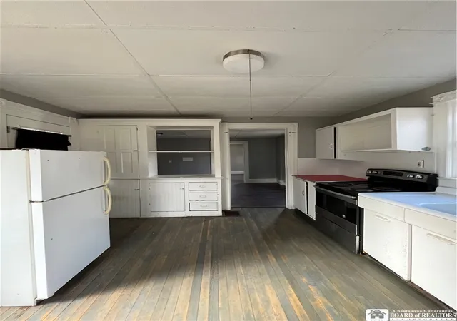 Photo 2 of Single family home for sale at 42 Wescott St, Jamestown, NY 14701 | MLS# R1676452 | Listing updated on 2026-06-15