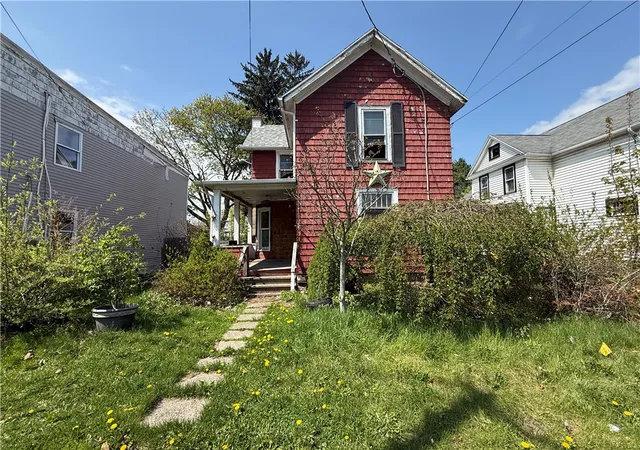 Photo 1 of Single family home for sale at 438 Broadway, Elmira, NY 14904 | MLS# R1676208 | Listing updated on 2026-07-29