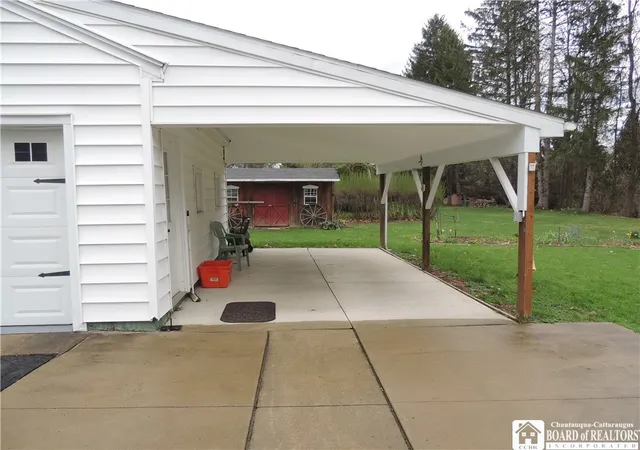 5th image of 124 Niagara Ave, Jamestown, NY 14701 | MLS# R1672896