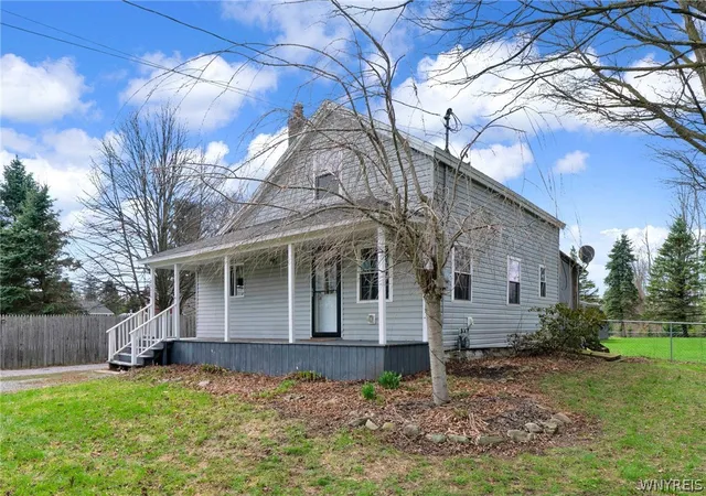 Homes for sale in Batavia, NY | 8976 Wilkinson Rd, Batavia, NY 14020 | MLS# B1676586