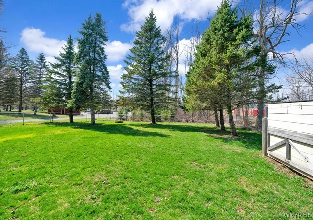 Homes for sale in Batavia, NY | 8976 Wilkinson Rd, Batavia, NY 14020 | MLS# B1676586