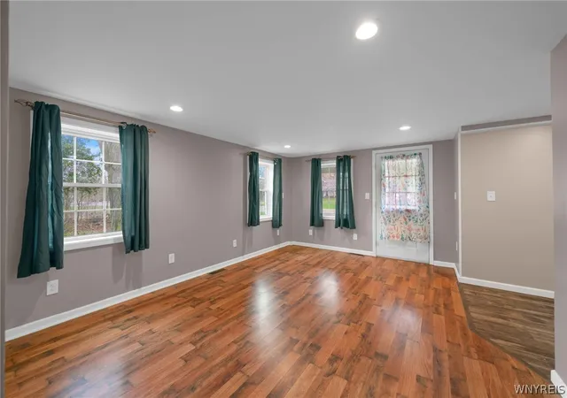 Homes for sale in Batavia, NY | 8976 Wilkinson Rd, Batavia, NY 14020 | MLS# B1676586