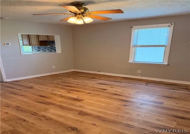4th image of 80 Charlotte St, Lockport, NY 14094 | MLS# B1676390