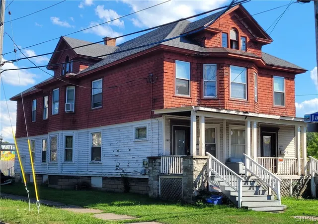 4th image of 1601 Oneida St, Utica, NY 13501 | MLS# S1676631