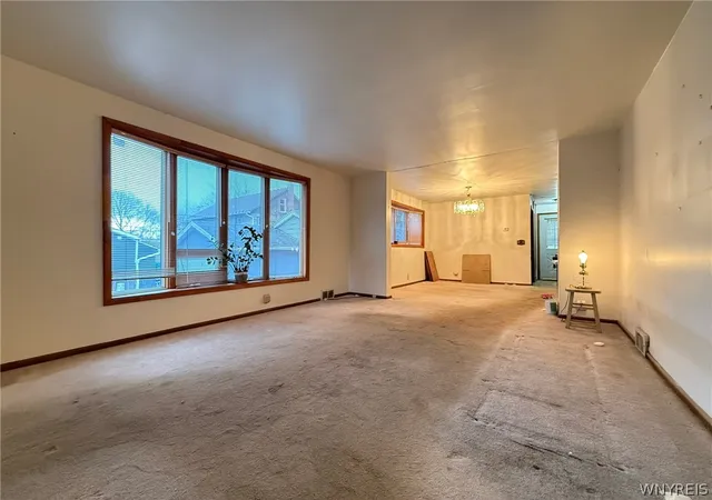4th image of 514 87Th St, Niagara Falls, NY 14304 | MLS# B1676671