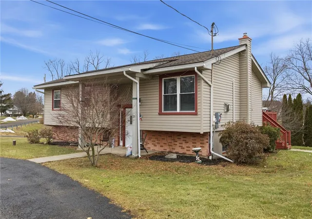 Homes for sale in Fayette, NY | 2976 Mohawk Lane, Fayette, NY 13165 | MLS# R1676711
