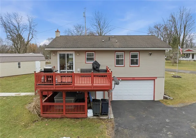 Homes for sale in Fayette, NY | 2976 Mohawk Lane, Fayette, NY 13165 | MLS# R1676711