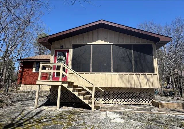 Photo 2 of Single family home for sale at 45492 Cr 191, Wellesley Island, NY 13640 | MLS# S1675990 | Listing updated on 2026-07-12