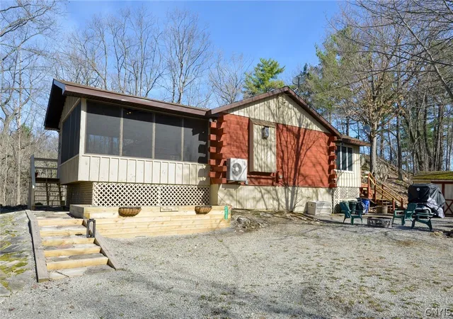 Photo 3 of Single family home for sale at 45492 Cr 191, Wellesley Island, NY 13640 | MLS# S1675990 | Listing updated on 2026-07-12