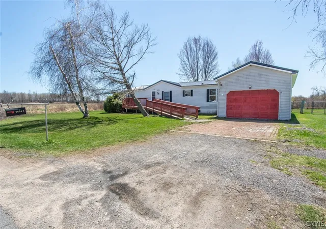 Homes for sale in Orleans, NY | 20552 Pine Ave, Orleans, NY 13656 | MLS# S1676011