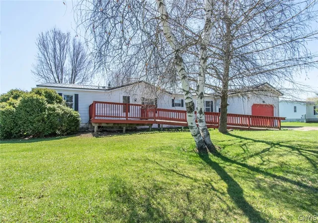 Homes for sale in Orleans, NY | 20552 Pine Ave, Orleans, NY 13656 | MLS# S1676011