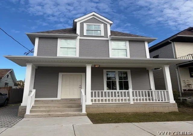 Homes for sale in Buffalo, NY | 153 Thompson St, Buffalo, NY 14207 | MLS# B1676434