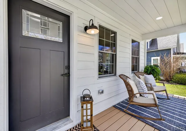 3rd image of 26 E Elizabeth St, Skaneateles, NY 13152 | MLS# S1674700