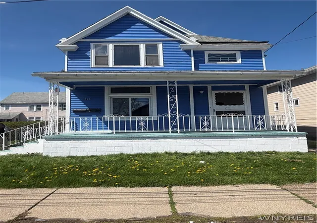Homes for sale in Buffalo, NY | 216 Metcalfe St, Buffalo, NY 14206 | MLS# B1676727
