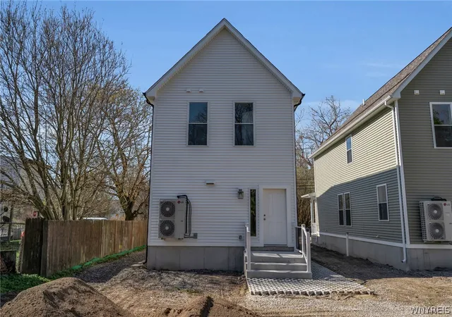 Homes for sale in Buffalo, NY | 236 Miami St, Buffalo, NY 14204 | MLS# B1667176