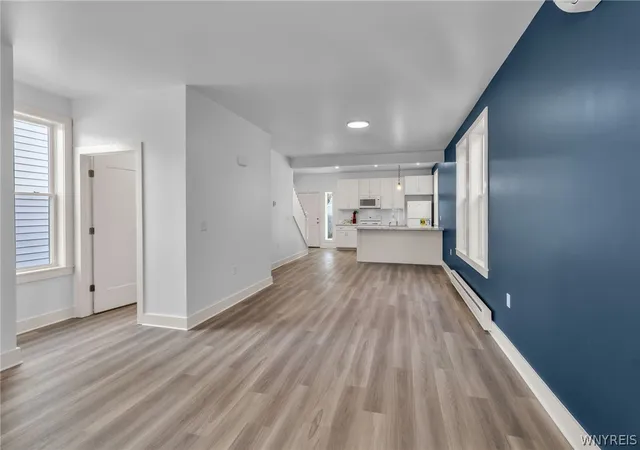 5th image of 431 Shirley Ave, Buffalo, NY 14215 | MLS# B1667161