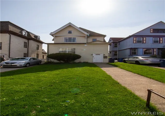 Homes for sale in Buffalo, NY | 610 Niagara St, Buffalo, NY 14201 | MLS# B1676698