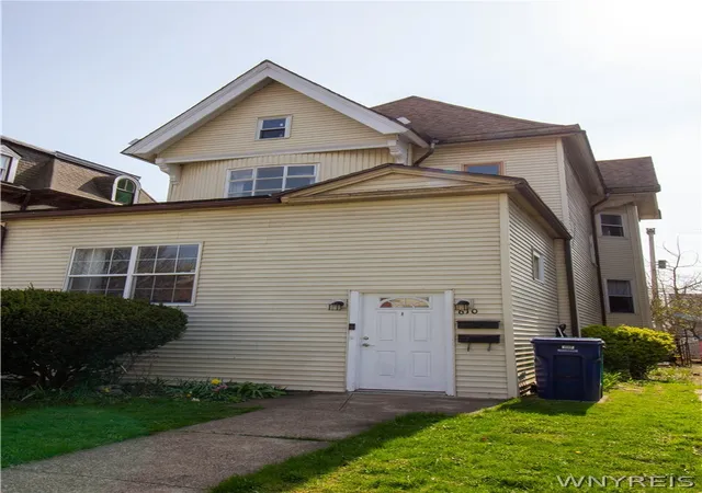 Homes for sale in Buffalo, NY | 610 Niagara St, Buffalo, NY 14201 | MLS# B1676698