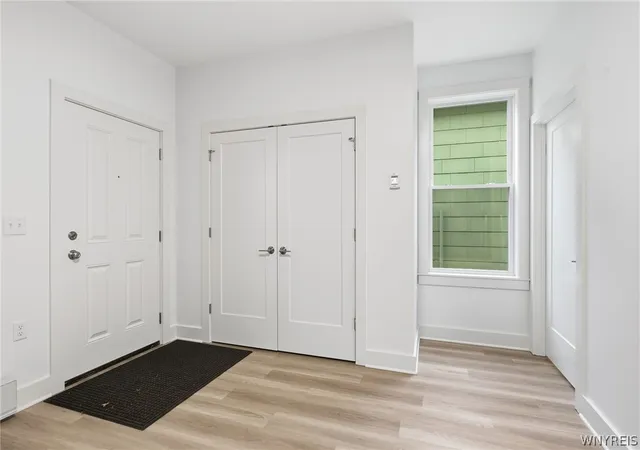 Homes for sale in Buffalo, NY | 111 Austin St, Buffalo, NY 14207 | MLS# B1666339