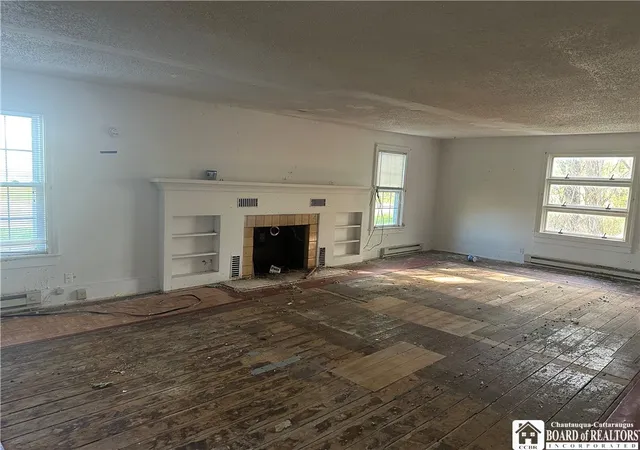 2nd image of 329 E Main St, Westfield, NY 14787 | MLS# R1676227