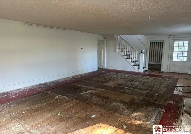 3rd image of 329 E Main St, Westfield, NY 14787 | MLS# R1676227