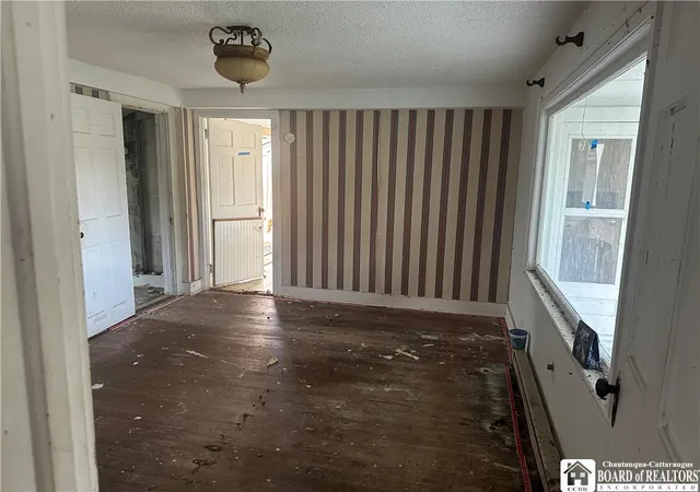 4th image of 329 E Main St, Westfield, NY 14787 | MLS# R1676227