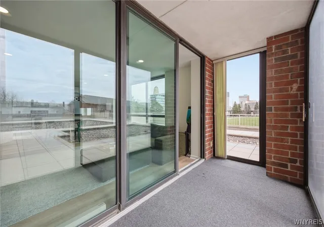 4th image of 207 Admirals Cir, Buffalo, NY 14202 | MLS# B1676967