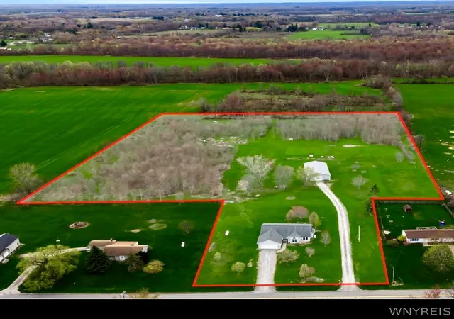 4th image of 8466 Lower Lake Rd, Barker, NY 14012 | MLS# B1676705
