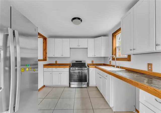 3rd image of 414 Oquaga Lake Rd, Deposit, NY 13754 | MLS# R1677039