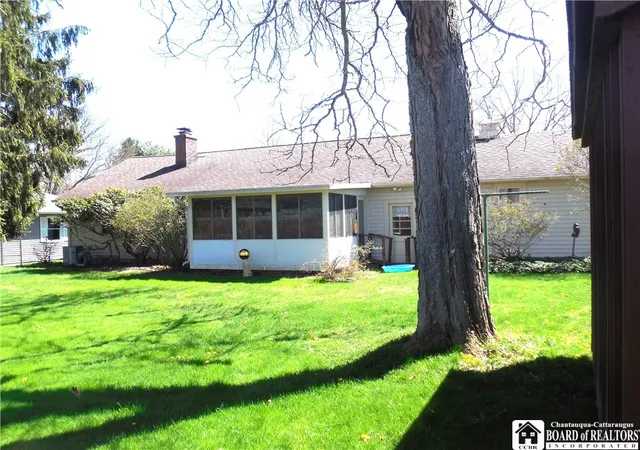 2nd image of 205 E Virginia Blvd, Jamestown, NY 14701 | MLS# R1675950