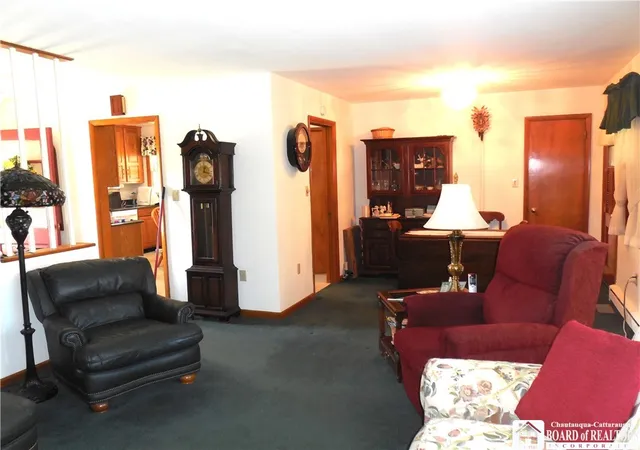 4th image of 205 E Virginia Blvd, Jamestown, NY 14701 | MLS# R1675950