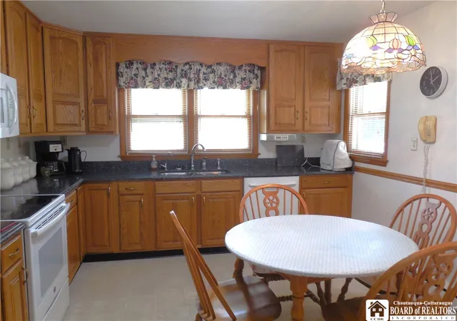5th image of 205 E Virginia Blvd, Jamestown, NY 14701 | MLS# R1675950