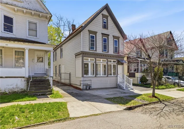 Homes for sale in Buffalo, NY | 119 Edna Pl, Buffalo, NY 14209 | MLS# B1677076
