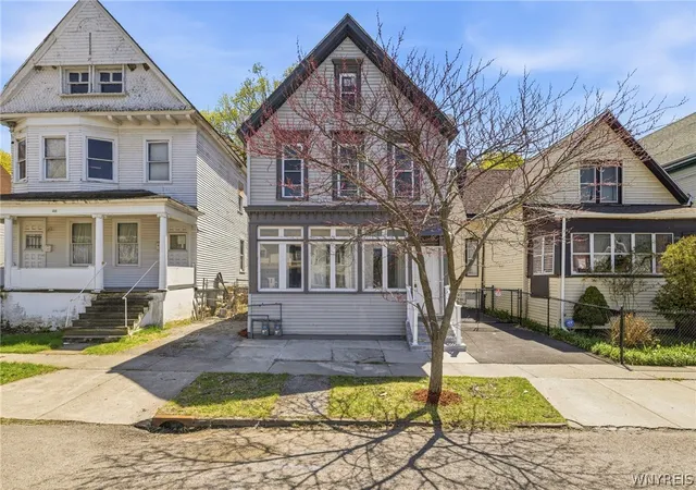 Homes for sale in Buffalo, NY | 119 Edna Pl, Buffalo, NY 14209 | MLS# B1677076
