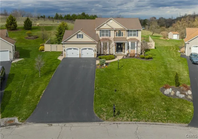 Homes for sale in Camillus, NY | 3719 Pegasus Cir, Camillus, NY 13209 | MLS# S1672337