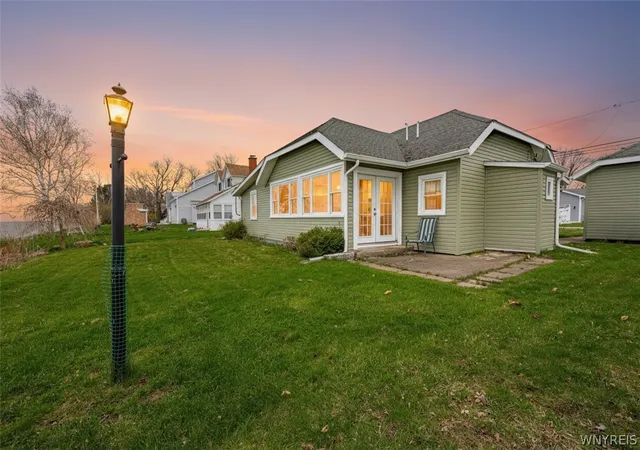 1st image of 179 Ontario St, Wilson, NY 14172 | MLS# B1676860