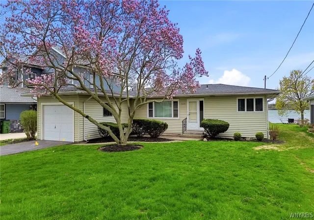 45th image of 2484 River Rd, Wheatfield, NY 14304 | MLS# B1676923