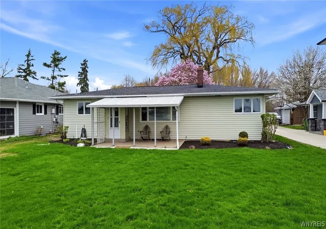 5th image of 2484 River Rd, Wheatfield, NY 14304 | MLS# B1676923