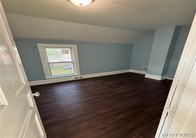 Homes for sale in Niagara Falls, NY | 1121 Linwood Ave, Niagara Falls, NY 14305 | MLS# B1676408