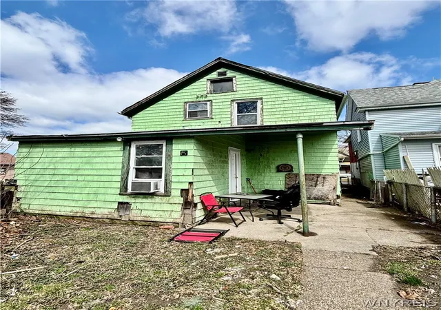Homes for sale in Niagara Falls, NY | 1121 Linwood Ave, Niagara Falls, NY 14305 | MLS# B1676408