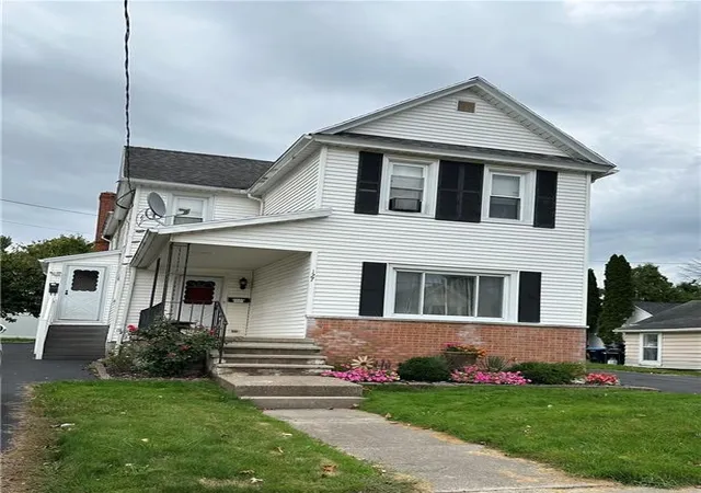 Homes for sale in Batavia City, NY | 127 Hutchins St, Batavia City, NY 14020 | MLS# R1677029