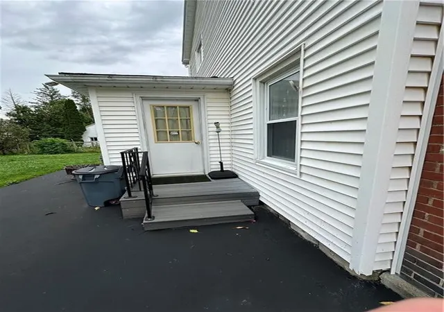Homes for sale in Batavia City, NY | 127 Hutchins St, Batavia City, NY 14020 | MLS# R1677029