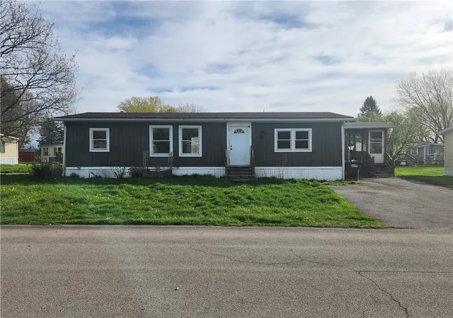 Homes for sale in Manchester, NY | 211 Spring Run, Manchester, NY 14432 | MLS# R1677107
