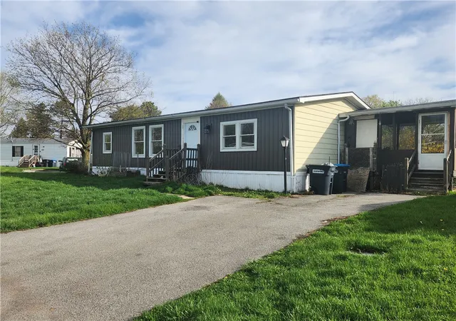 Homes for sale in Manchester, NY | 211 Spring Run, Manchester, NY 14432 | MLS# R1677107
