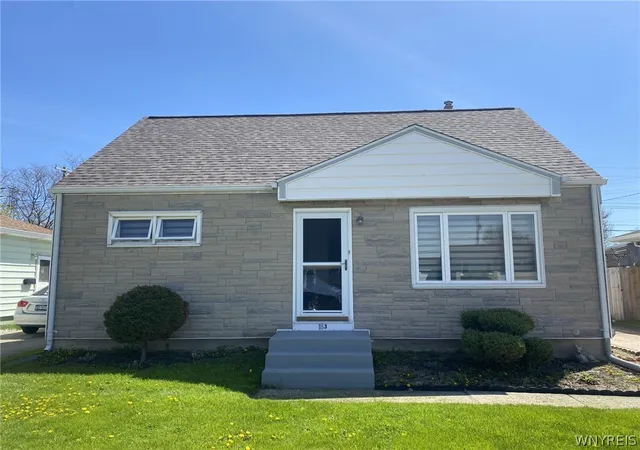Homes for sale in Cheektowaga, NY | 183 Claude Dr, Cheektowaga, NY 14206 | MLS# B1672013