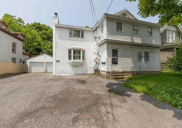 Homes for sale in Syracuse, NY | 417 Kirkpatrick St, Syracuse, NY 13208 | MLS# S1677021